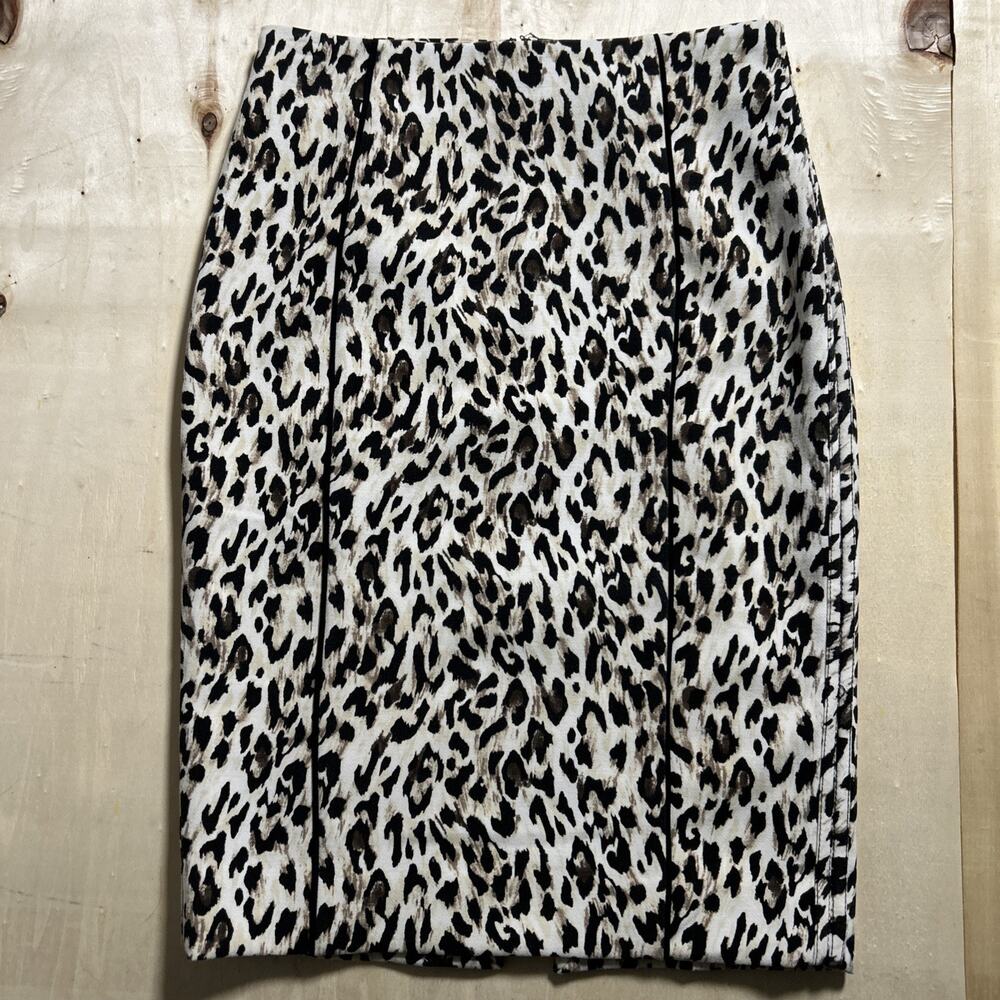 White House Black Market Leopard Print Pencil skirt Size 00 Piping Stretch Lined
